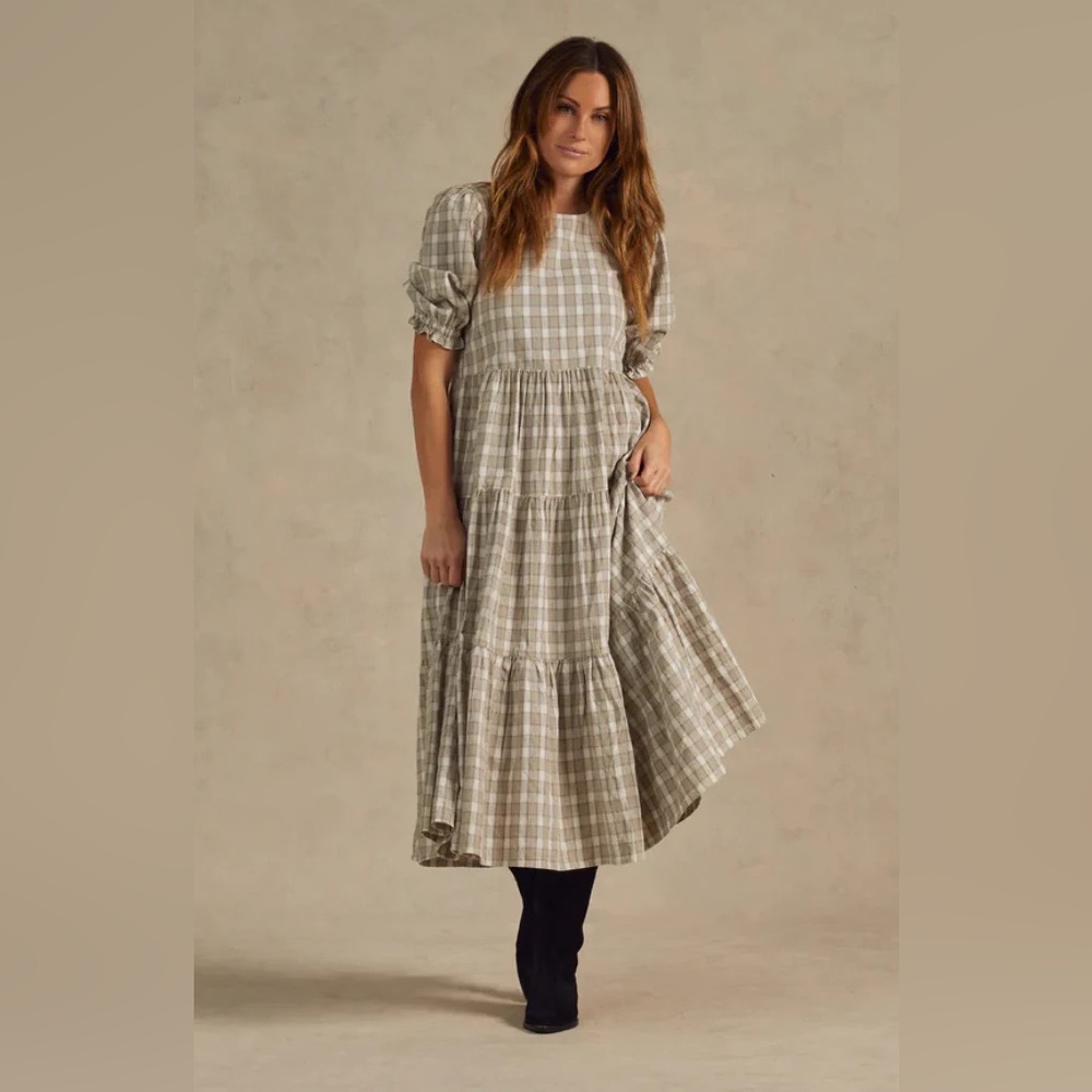 Women’s Rylee + Cru Light Beige Plaid Tiered Midi Dress - Women's